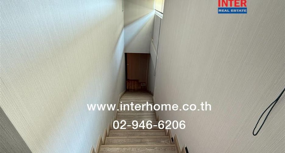 For sale 3 bedrooms house in Prawet, Bangkok