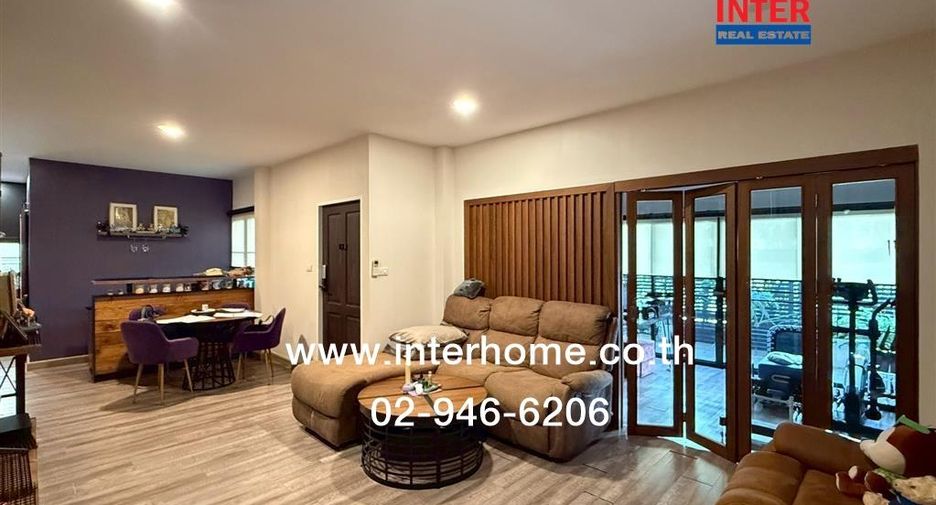 For sale 3 bedrooms house in Prawet, Bangkok