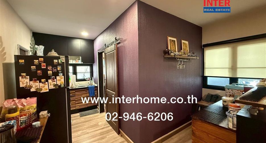 For sale 3 bedrooms house in Prawet, Bangkok