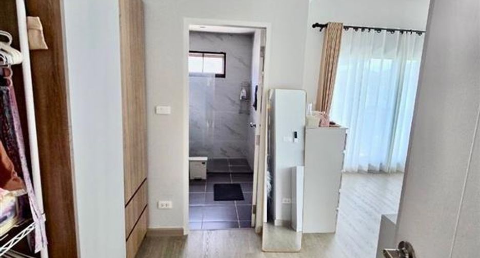 For sale 3 bedrooms house in Khlong Luang, Pathum Thani