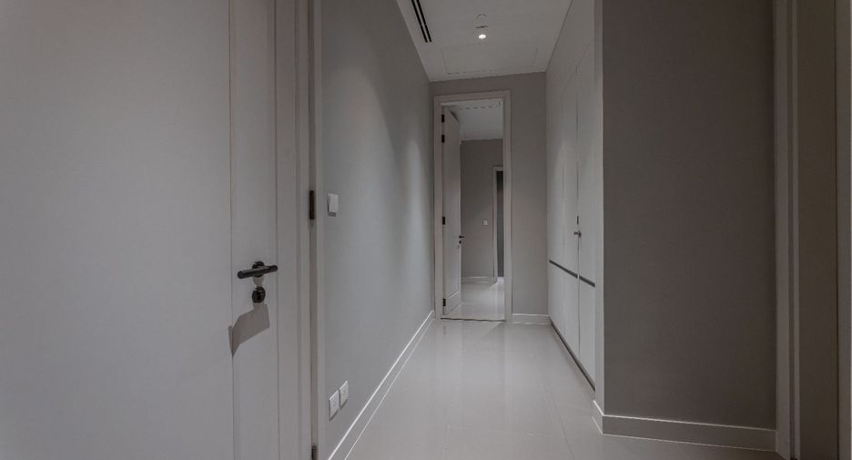 For sale 3 bedrooms condo in Sathon, Bangkok