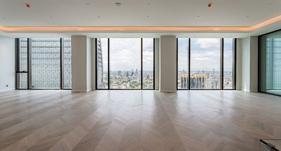 For sale 3 bedrooms condo in Sathon, Bangkok