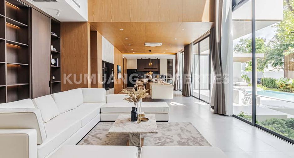 For sale 5 bedrooms house in Mueang Chiang Mai, Chiang Mai