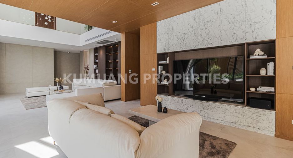For sale 5 bedrooms house in Mueang Chiang Mai, Chiang Mai