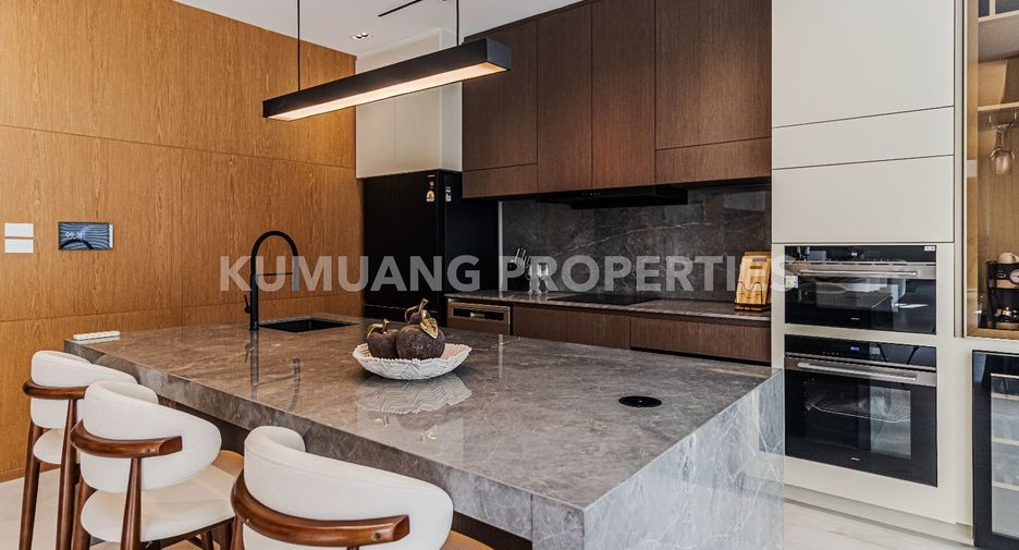 For sale 5 bedrooms house in Mueang Chiang Mai, Chiang Mai