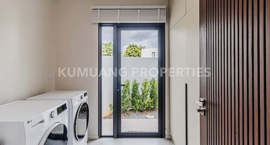 For sale 5 bedrooms house in Mueang Chiang Mai, Chiang Mai