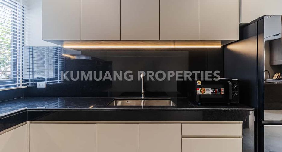 For sale 5 bedrooms house in Mueang Chiang Mai, Chiang Mai