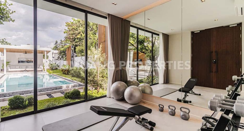 For sale 5 bedrooms house in Mueang Chiang Mai, Chiang Mai