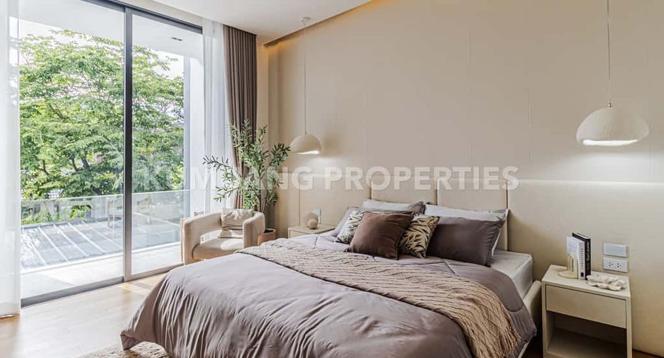 For sale 5 bedrooms house in Mueang Chiang Mai, Chiang Mai