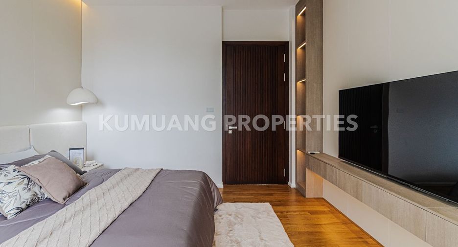 For sale 5 bedrooms house in Mueang Chiang Mai, Chiang Mai