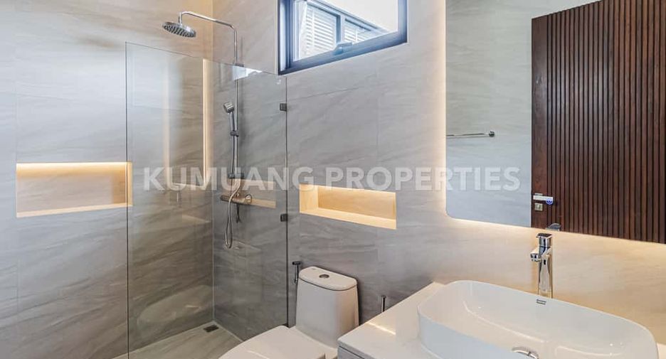 For sale 5 bedrooms house in Mueang Chiang Mai, Chiang Mai