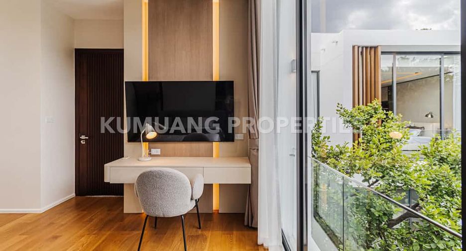 For sale 5 bedrooms house in Mueang Chiang Mai, Chiang Mai