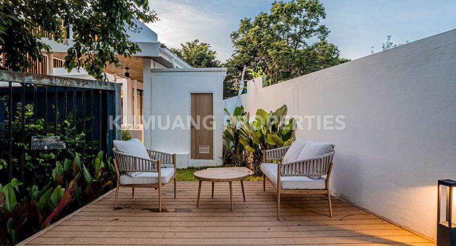 For sale 5 bedrooms house in Mueang Chiang Mai, Chiang Mai