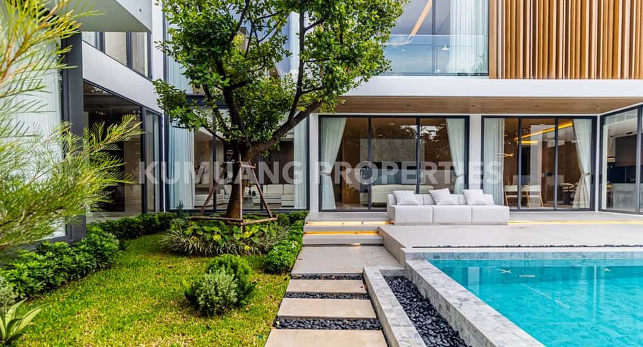 For sale 5 bedrooms house in Mueang Chiang Mai, Chiang Mai