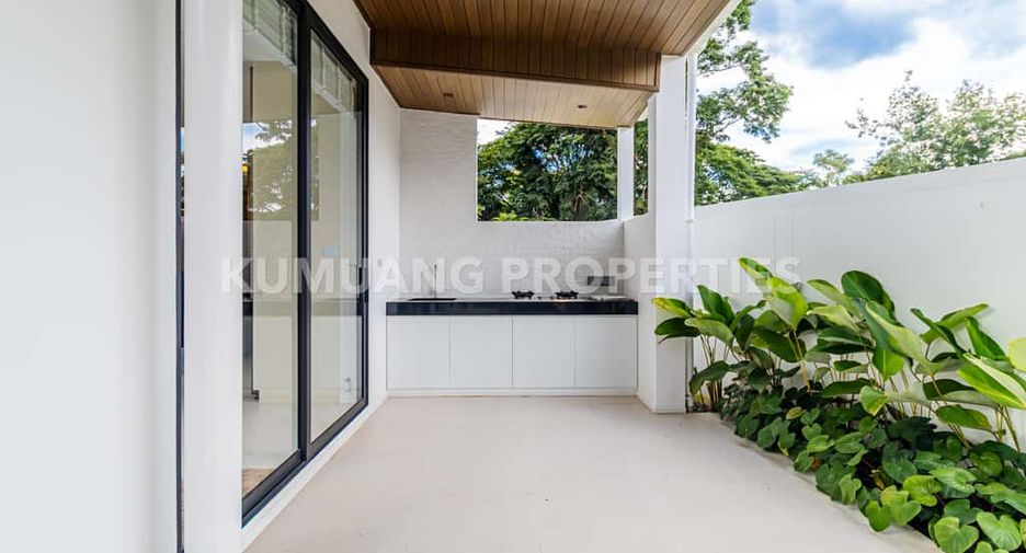 For sale 5 bedrooms house in Mueang Chiang Mai, Chiang Mai