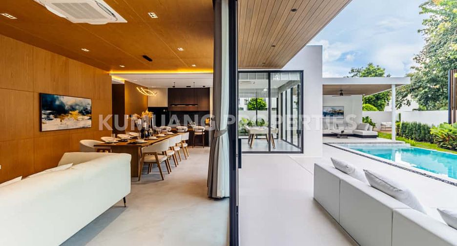 For sale 5 bedrooms house in Mueang Chiang Mai, Chiang Mai