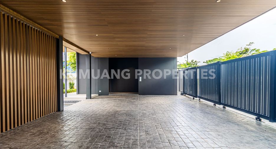 For sale 5 bedrooms house in Mueang Chiang Mai, Chiang Mai