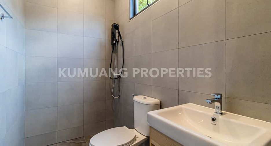 For sale 5 bedrooms house in Mueang Chiang Mai, Chiang Mai