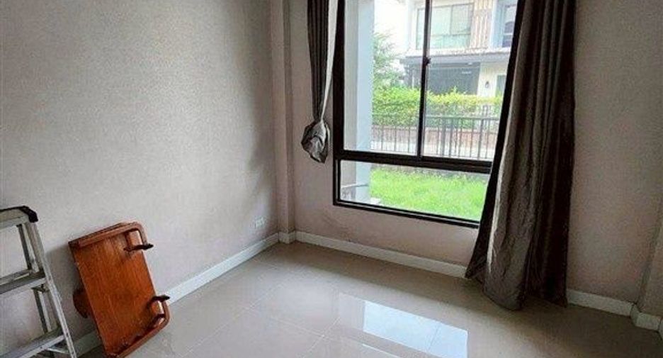 For sale 4 bedrooms house in Mueang Samut Sakhon, Samut Sakhon