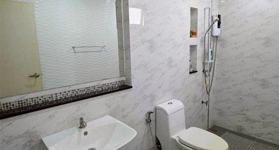 For sale 4 bedrooms house in Mueang Samut Sakhon, Samut Sakhon