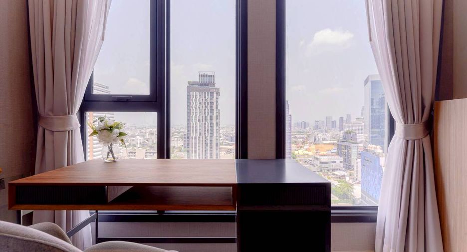 Wohnung zur Miete und zum Kauf mit 3 Zimmer in Khlong Toei, Bangkok