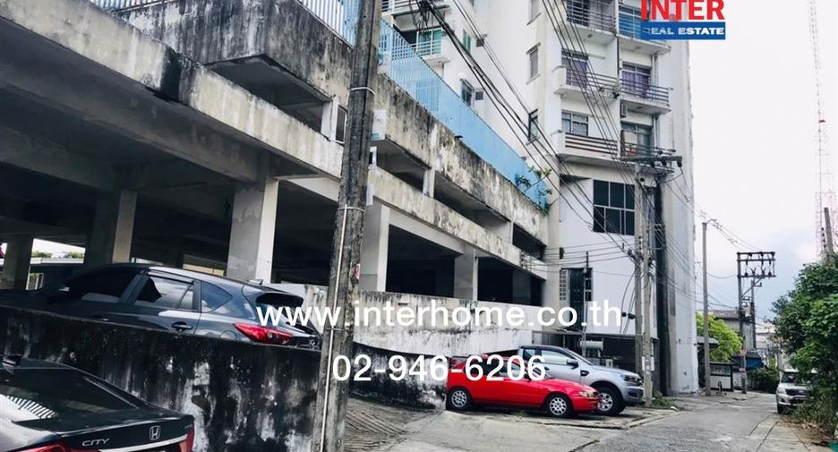 出售 1 卧室 公寓 在 Din Daeng, 曼谷