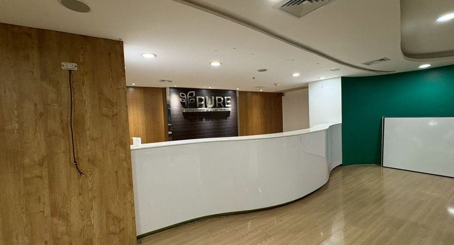For rent office in Huai Khwang, Bangkok