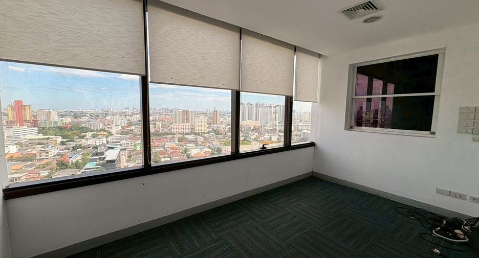 For rent office in Huai Khwang, Bangkok