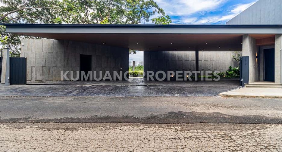 For rent and for sale 5 bedrooms house in Mueang Chiang Mai, Chiang Mai