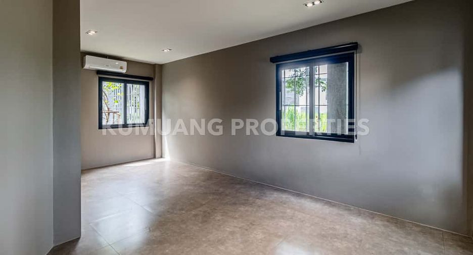 For rent and for sale 5 bedrooms house in Mueang Chiang Mai, Chiang Mai