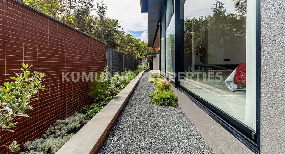 For rent and for sale 5 bedrooms house in Mueang Chiang Mai, Chiang Mai