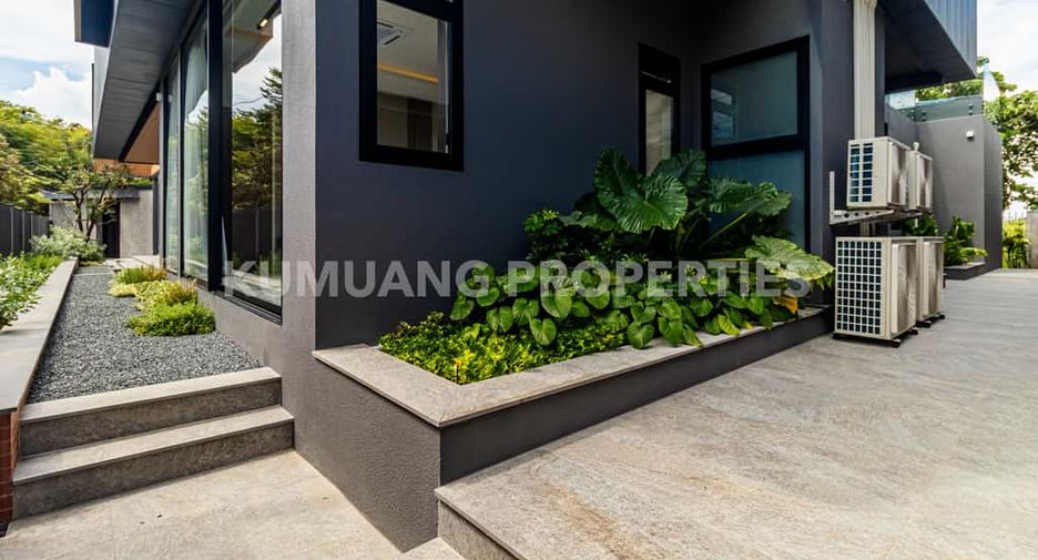 For rent and for sale 5 bedrooms house in Mueang Chiang Mai, Chiang Mai