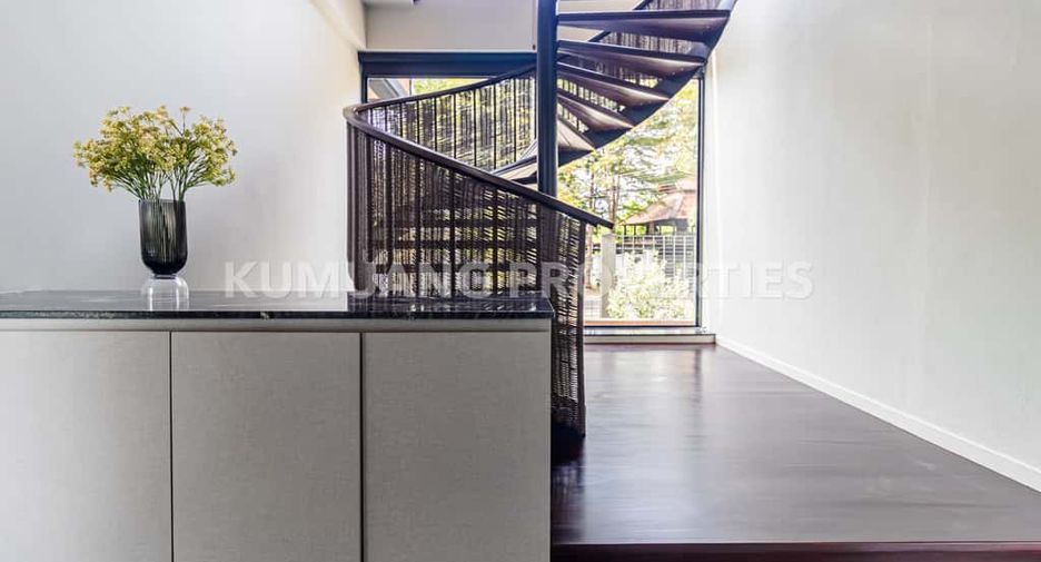 For rent and for sale 5 bedrooms house in Mueang Chiang Mai, Chiang Mai