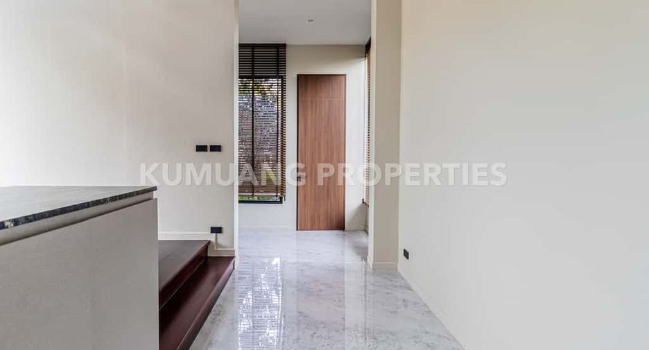 For rent and for sale 5 bedrooms house in Mueang Chiang Mai, Chiang Mai