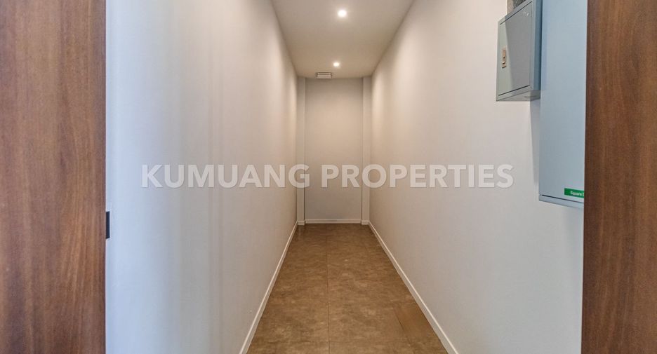 For rent and for sale 5 bedrooms house in Mueang Chiang Mai, Chiang Mai