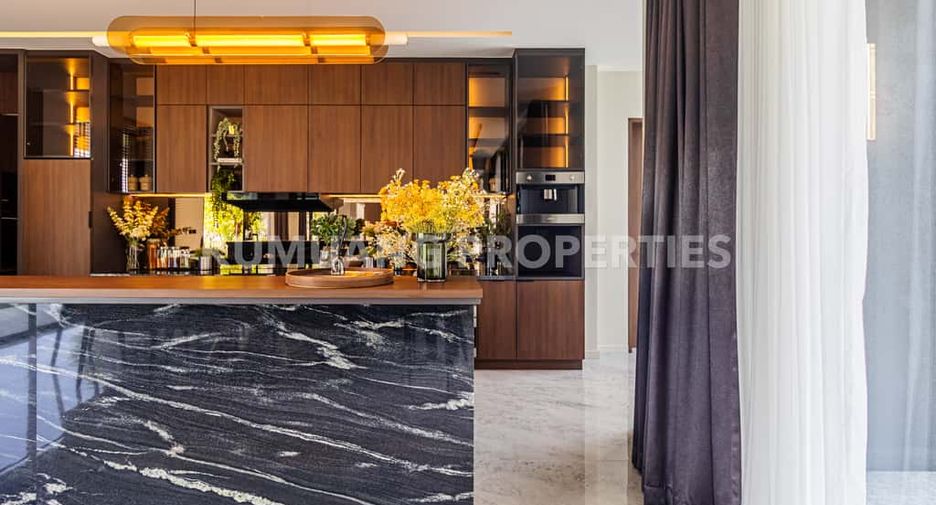 For rent and for sale 5 bedrooms house in Mueang Chiang Mai, Chiang Mai