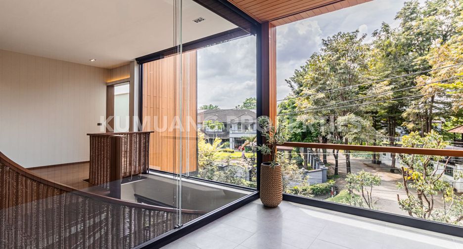 For rent and for sale 5 bedrooms house in Mueang Chiang Mai, Chiang Mai