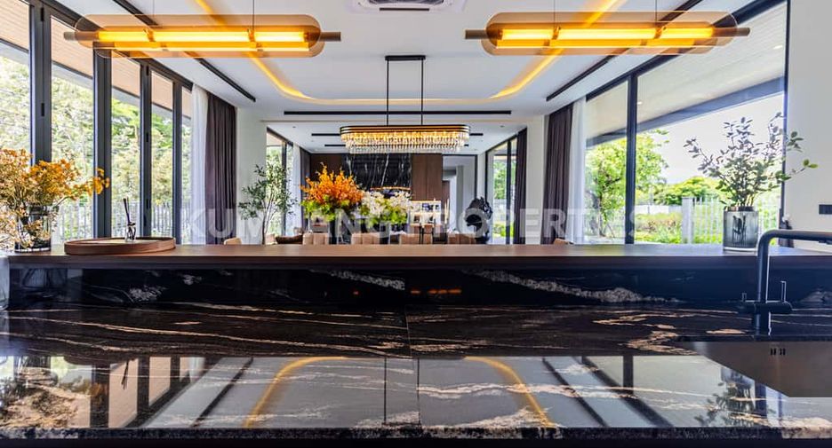 For rent and for sale 5 bedrooms house in Mueang Chiang Mai, Chiang Mai