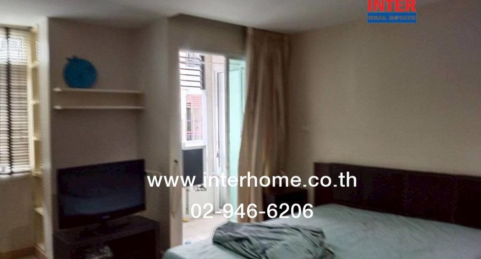 For sale 2 bedrooms condo in Wang Thonglang, Bangkok