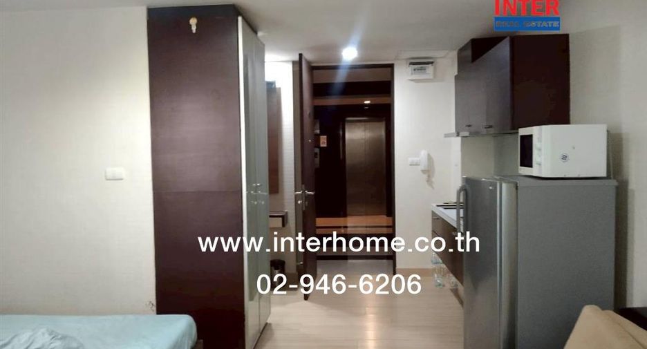 For sale 2 bedrooms condo in Wang Thonglang, Bangkok
