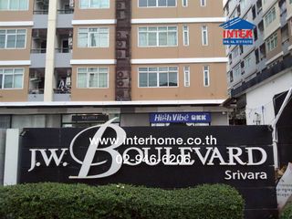 For sale 2 bedrooms condo in Wang Thonglang, Bangkok