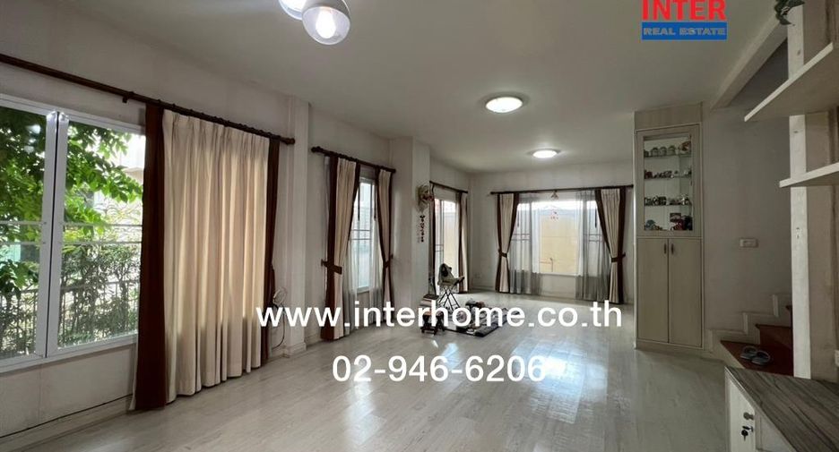 Haus zum Kauf mit 3 Zimmer in Bang Kruai, Nonthaburi
