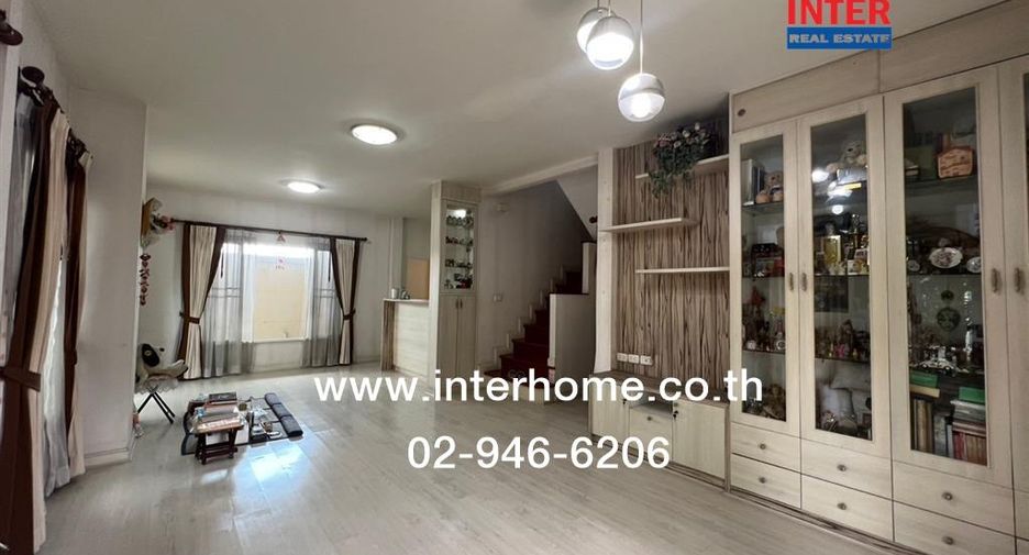 Haus zum Kauf mit 3 Zimmer in Bang Kruai, Nonthaburi