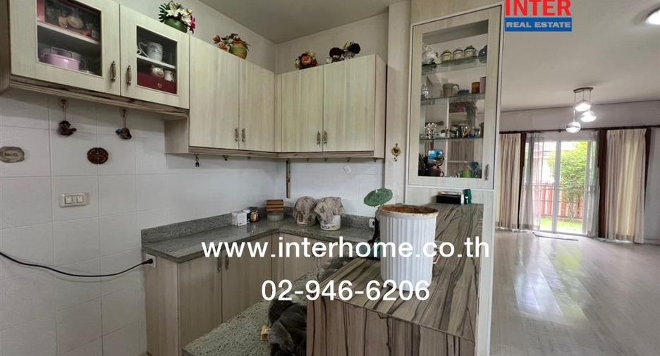Haus zum Kauf mit 3 Zimmer in Bang Kruai, Nonthaburi