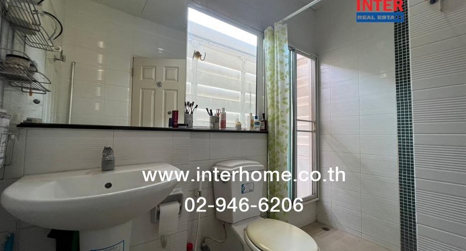 Haus zum Kauf mit 3 Zimmer in Bang Kruai, Nonthaburi