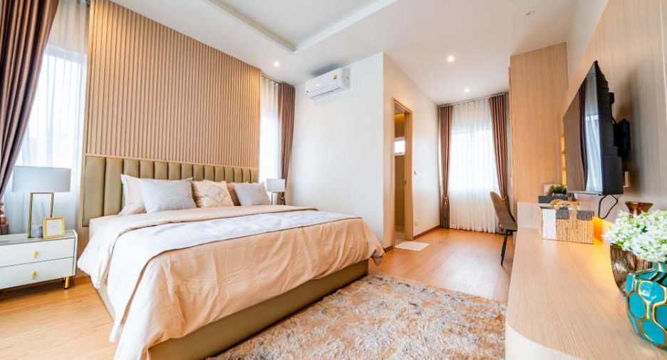 Villa zum Kauf mit 4 Zimmer in Bang Lamung, Chonburi