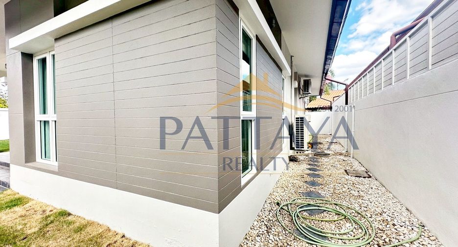 For sale 4 bedrooms house in Bang Lamung, Chonburi