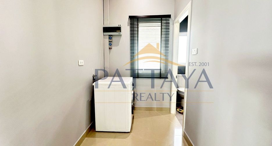 For sale 4 bedrooms house in Bang Lamung, Chonburi