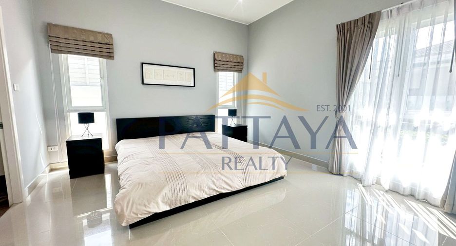 For sale 4 bedrooms house in Bang Lamung, Chonburi