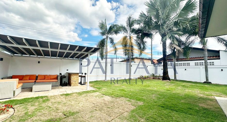 For sale 4 bedrooms house in Bang Lamung, Chonburi